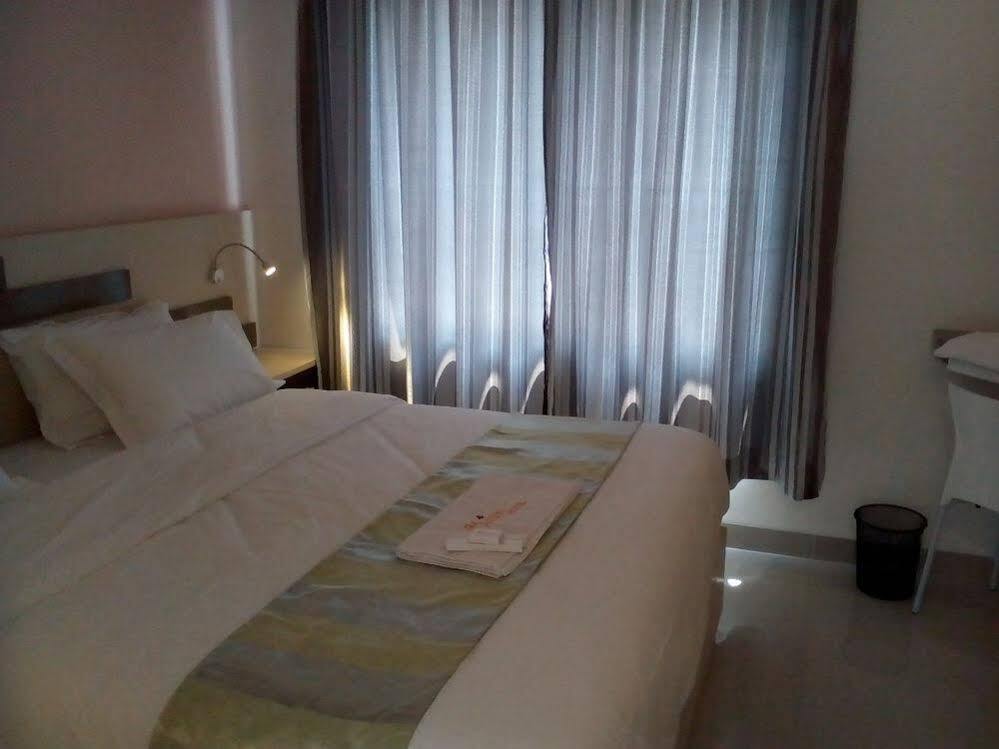 The Arizon At Malioboro Hotel 日惹 外观 照片